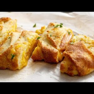 Keto Ham and Cheese Stromboli [Low-Carb Stuffed Bread]