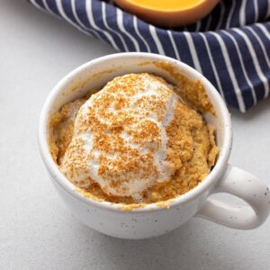 Keto Pumpkin Mug Cake [Easy Low-Carb Fall Dessert]